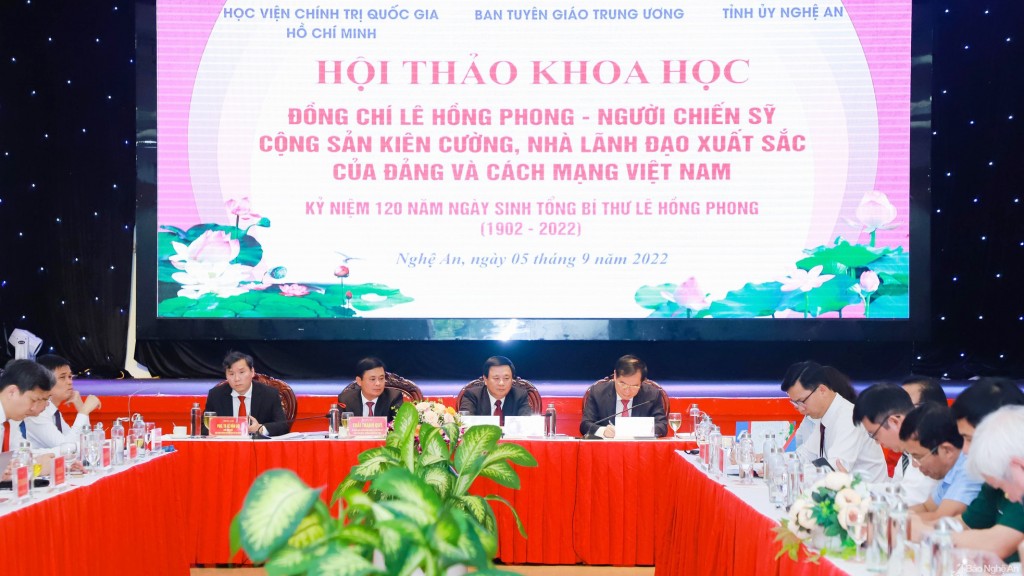 Thiết thực tưởng nhớ, tri ân những cống hiến to lớn của đồng chí Lê Hồng Phong