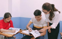Phụ huynh “đổ xô” đi tìm khóa học Tiếng Anh quốc tế cho con