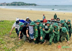 Bão Noru rất mạnh, di chuyển nhanh, hoàn lưu rộng