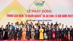 129 tổ chức, doanh nghiệp, nhà hảo tâm đăng ký ủng hộ hơn 30 tỷ đồng hưởng ứng Tháng cao điểm vì người nghèo