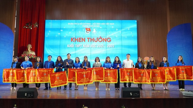 Vinh danh 157 “Học sinh 3 tốt” và 36 gương “Nhà giáo trẻ tiêu biểu”