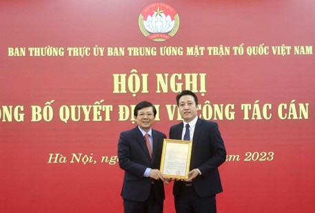 Bổ nhiệm ông Nguyễn Văn Dũng làm Phó Tổng Biên tập Tạp chí Mặt trận