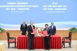 Việt Nam và Singapore ký kết 7 văn kiện hợp tác