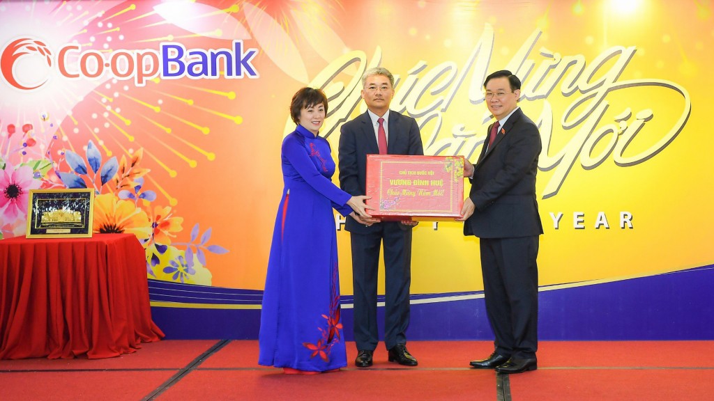 Chủ tịch Quốc hội: Cần thiết tăng vốn để Co-opBank hoàn thành tốt sứ mệnh của mình