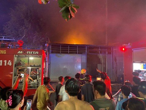Bình Dương: Kịp thời khống chế vụ cháy tại xưởng may ở Tân Uyên
