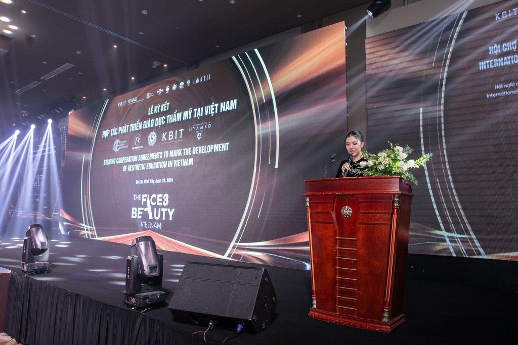 Bà Amanda Nguyễn Ngọc - Chủ Tịch Công ty CP Phát Triển Hệ Sinh Thái Global Dese Holdings - Trưởng BTC phát biểu tại Hội nghị