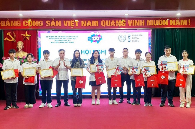 47 học sinh Hà Nội đoạt giải cuộc thi viết thư quốc tế UPU lần thứ 53