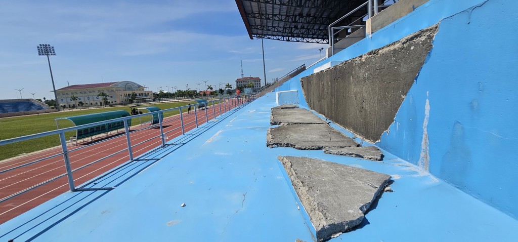 Quảng Nam: Trung tâm thể thao ở Điện Bàn có dấu hiệu xuống cấp