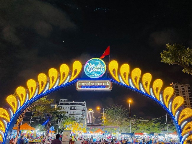 Đà Nẵng: Gia hạn hoạt động chợ đêm Sơn Trà đến hết tháng 9