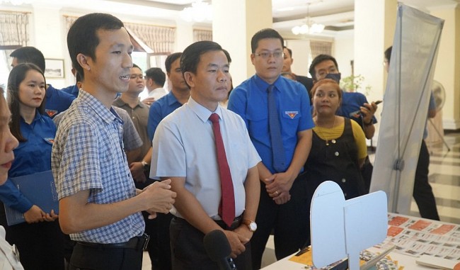 Thừa Thiên - Huế: Chủ tịch UBND tỉnh đối thoại với thanh niên