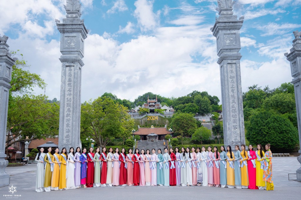 Đêm chung kết Hoa hậu Du lịch Việt Nam diễn ra tại Quảng Ninh