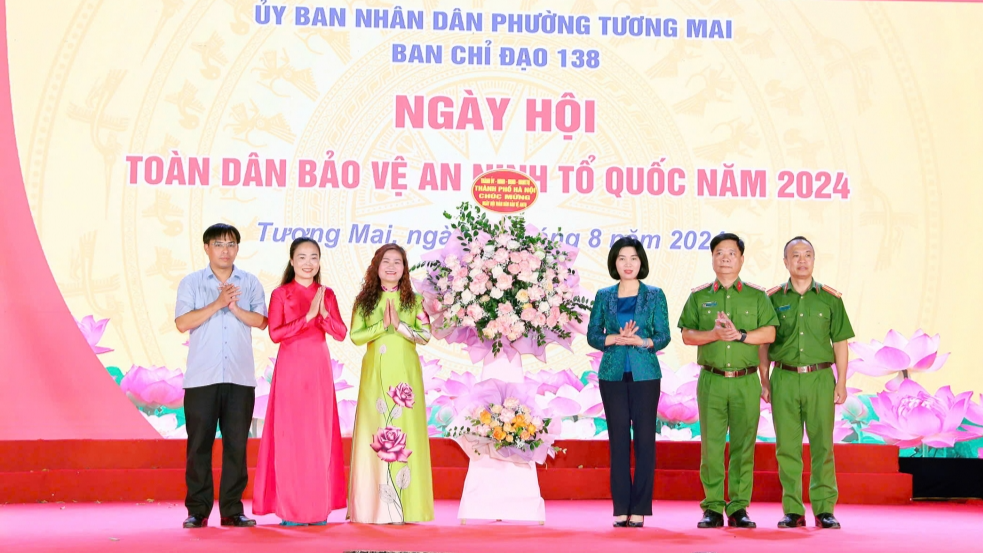 Ngày hội toàn dân bảo vệ an ninh Tổ quốc ở Hoàng Mai