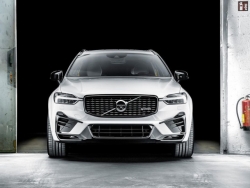 Volvo XC60 mạnh mẽ hơn với gói độ thể thao từ Heico Sportiv