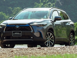 Toyota Corolla Cross 2023 chính thức lên kệ tại Việt Nam