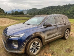 Hà Giang: Hyundai Santa Fe drift "cực chất", thách thức mọi đối thủ cùng phân khúc