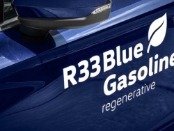 Xăng sinh học R33 Blue Gasoline của Audi giúp giảm 20% lượng khí thải