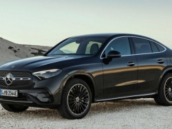 Mercedes-Benz GLC Coupe 2023: Kích thước lớn hơn, trang bị hệ truyền động hybrid