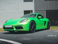 Porsche 718 Cayman của thủ môn Bùi Tiến Dũng "thay áo" xanh lá ánh vàng siêu lạ