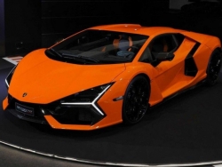 Lamborghini Revuelto chính thức ra mắt: Siêu xe kế nhiệm Aventador với công suất 1.001 mã lực