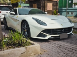 Ferrari F12 Berlinetta màu trắng độc nhất Việt Nam “tái xuất" sau thời gian dài ở ẩn