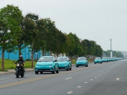 Giá cước taxi điện GSM "nhỉnh" hơn taxi truyền thống: Giá mở cửa 20.000 đồng/km