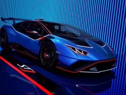 Lamborghini ra mắt Huracan STJ trang bị động cơ V10 hút khí tự nhiên