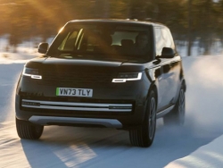 Range Rover thuần điện lần đầu lộ diện không che chắn