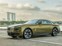 Spectre ra mắt xe điện đầu tiên của Rolls-Royce tại Đông Nam Á