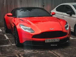 “Đụng độ” siêu coupe Aston Martin DB11 màu cam độc nhất tại Việt Nam