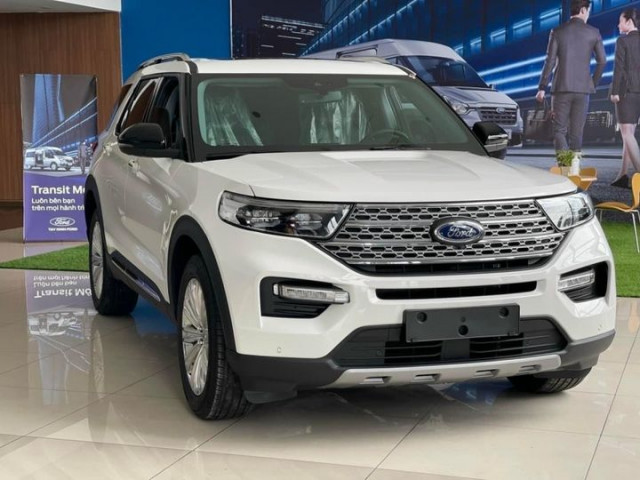 Ford Explorer tại Việt Nam bất ngờ tăng giá 100 triệu đồng