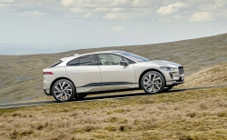 Jaguar I-Pace hoàn thành thử thách "Everesting" với một lần sạc duy nhất