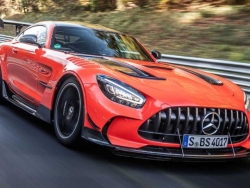 Mercedes-AMG "cà khịa" Porsche về kỷ lục tốc độ mà 911 GT2 RS đạt được tại Nurburgring