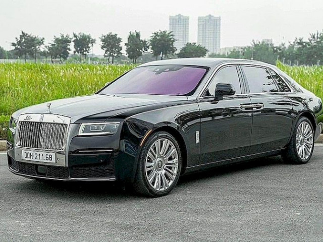 Rao bán nửa năm chưa có khách mua, Rolls-Royce Ghost đời 2021 ODO 6000km được giảm giá 3 tỷ đồng