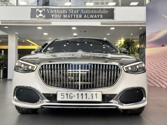 Mercedes-Maybach S450 được đeo biển số lục quý 51G-111.11 từng của Toyota Innova