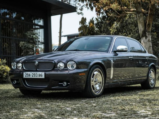 Chiêm ngưỡng chiếc Jaguar XJ Vanden Plas độc nhất Việt Nam