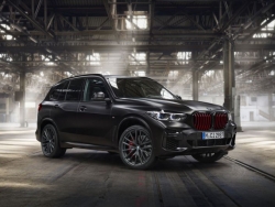 Trình làng bộ ba BMW X5, X6 và X7 phiên bản "bóng đêm" đầy bí ẩn