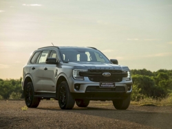 Ford Everest 2023 chính thức ra mắt Việt Nam, giá từ 1,099 - 1,452 tỷ đồng