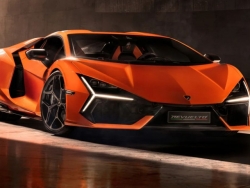 Siêu phẩm Lamborghini Revuelto “cháy hàng” đến năm 2026