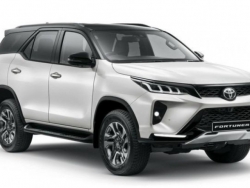 Toyota trình làng Fortuner phiên bản tiết kiệm nhiên liệu: Giá 1,1 tỷ VNĐ