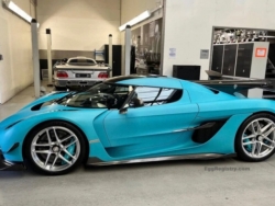 Koenigsegg Jesko Attack giá 75,99 tỷ VNĐ của tay chơi xe Andrew Tate