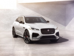 Jaguar F-PACE R-Dynamic Black trình làng: Phiên bản màu đen độc đáo với công nghệ tiên tiến