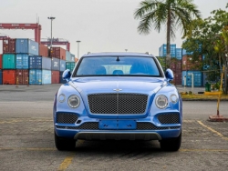 Phát hiện một chiếc Bentley Bentayga V8 hàng hiếm bị "chôn chân" gần 2 năm ở cảng Hải Phòng