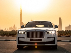 Rolls-Royce Ghost 2021 chính hãng lộ giá tại Việt Nam: "Chỉ" từ 30 tỷ VNĐ, rẻ hơn hẳn xe nhập tư