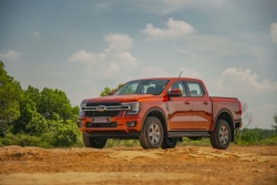 Ford Ranger thế hệ mới giá từ 659 - 965 triệu đồng: Chiếc bán tải bứt phá mọi giới hạn