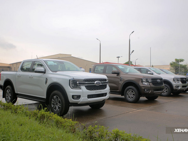 "Vua bán tải" Ford Ranger 2022 hoàn toàn mới: Đẹp mọi góc cạnh