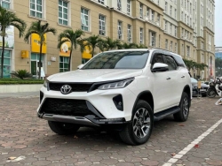 Mẫu SUV 7 chỗ “đắt giá” nhất thị trường ô tô cũ