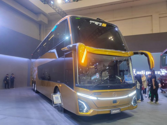 SDD Jetbus 5 - xe bus hạng sang dùng nền tảng Mercedes-Benz