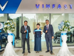 VinFast khai trương ba cửa hàng đại lý đầu tiên tại Philippines