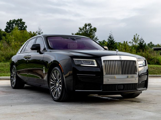 Rolls-Royce Ghost 2024 của ngôi sao Tom Brady được bán đấu giá