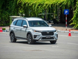 Honda bán được 191.330 xe máy và 2.406 ô tô trong tháng 07/2024